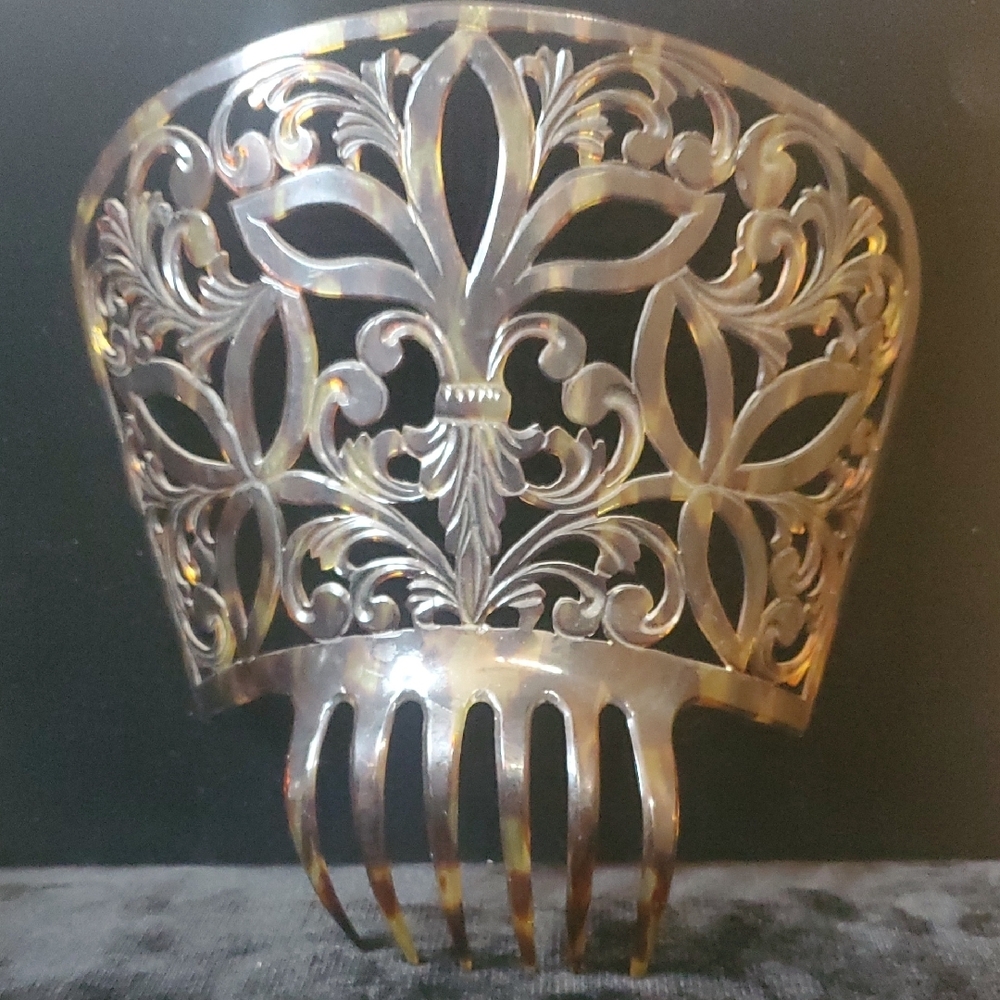 Ornate Brown Hair Comb Spanish Mantila Style GS
